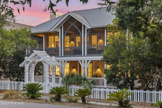 660 Kinnakeet Way, Southport, NC 28461
