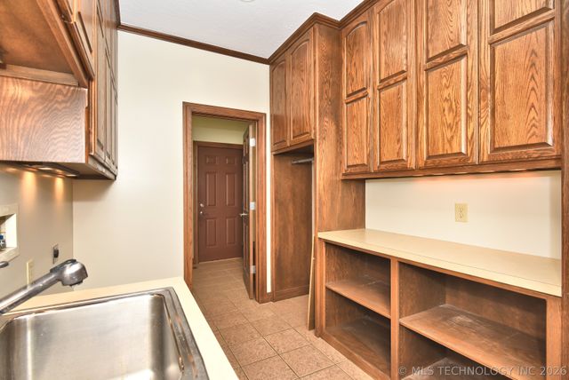 4224 S 69th West Avenue NE, Tulsa, OK 74107