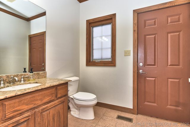 4224 S 69th West Avenue NE, Tulsa, OK 74107