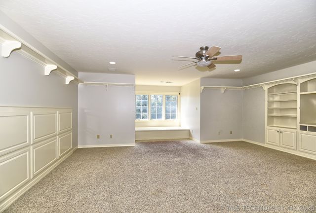 4224 S 69th West Avenue NE, Tulsa, OK 74107