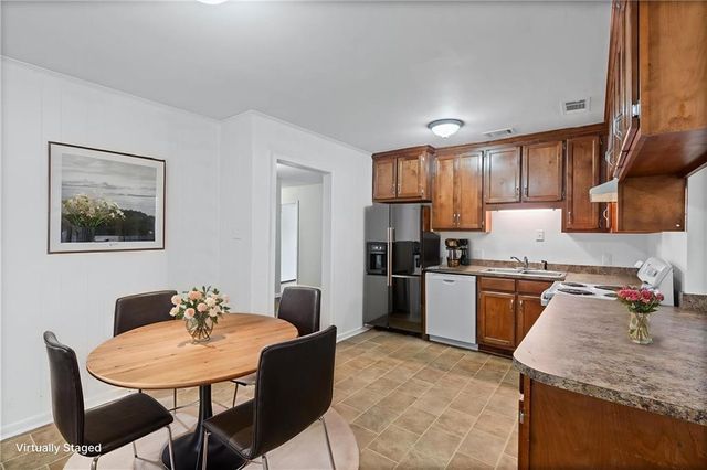 7020 Moffett Road, Mobile, AL 36618