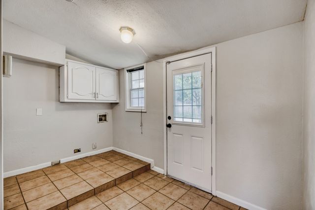 1017 Hoke Smith Drive, Dallas, TX 75224