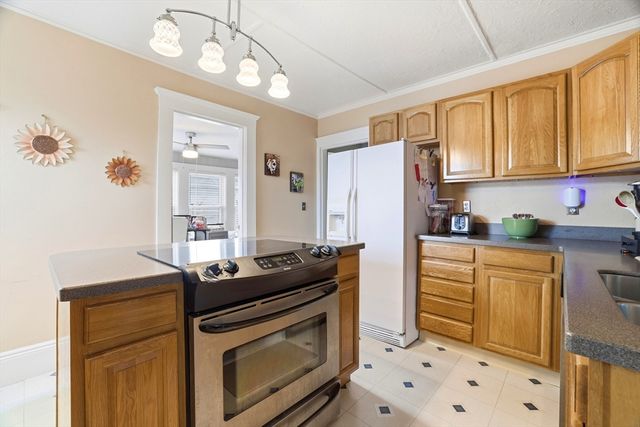 187 Burrill St 2, Swampscott, MA 01907