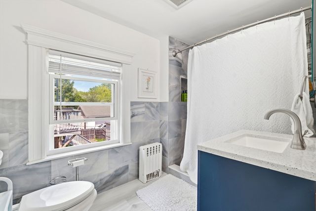 187 Burrill St 2, Swampscott, MA 01907