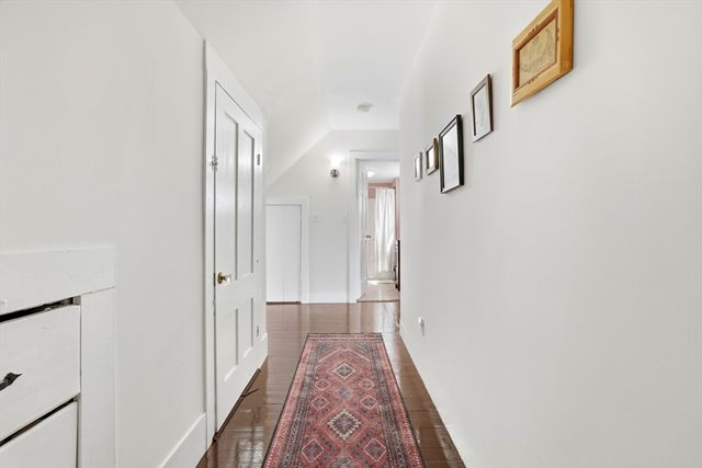 187 Burrill St 2, Swampscott, MA 01907