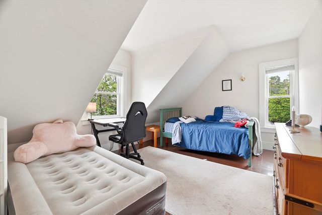 187 Burrill St 2, Swampscott, MA 01907