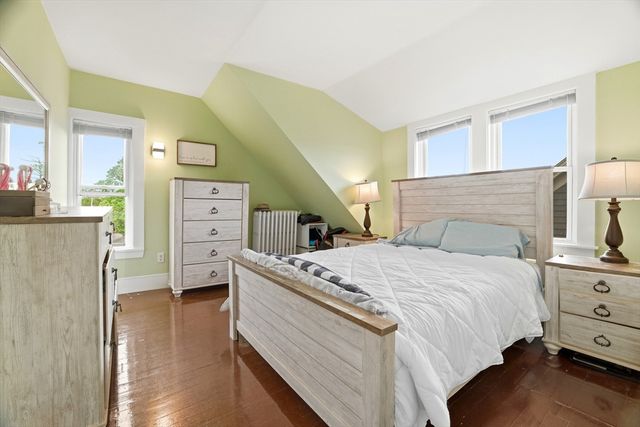187 Burrill St 2, Swampscott, MA 01907