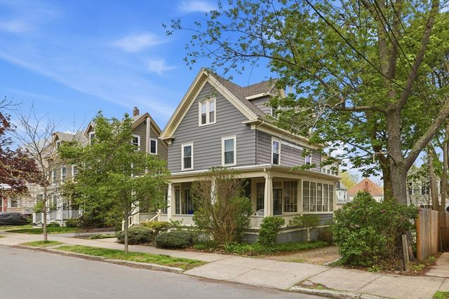 187 Burrill St 2, Swampscott, MA 01907