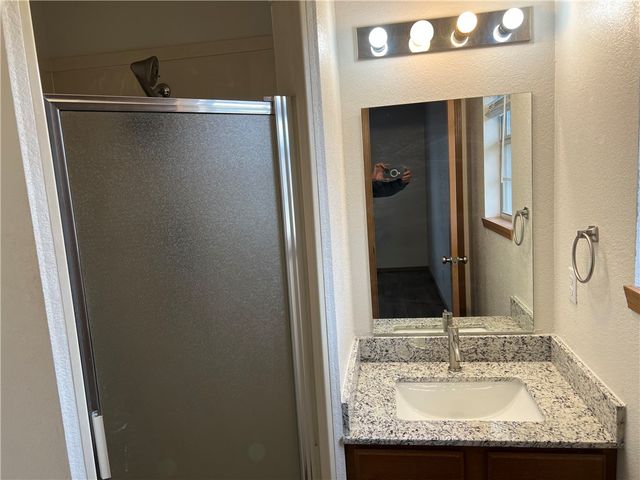 1013 NW 12th Street, Bentonville, AR 72712