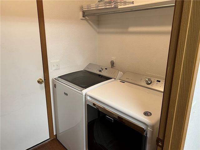 1013 NW 12th Street, Bentonville, AR 72712