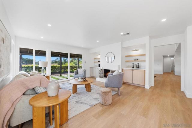 12624 Camino Emparrado, San Diego, CA 92128