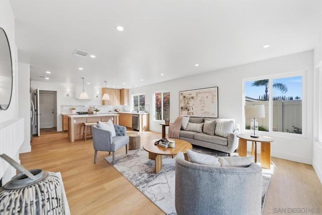 12624 Camino Emparrado, San Diego, CA 92128