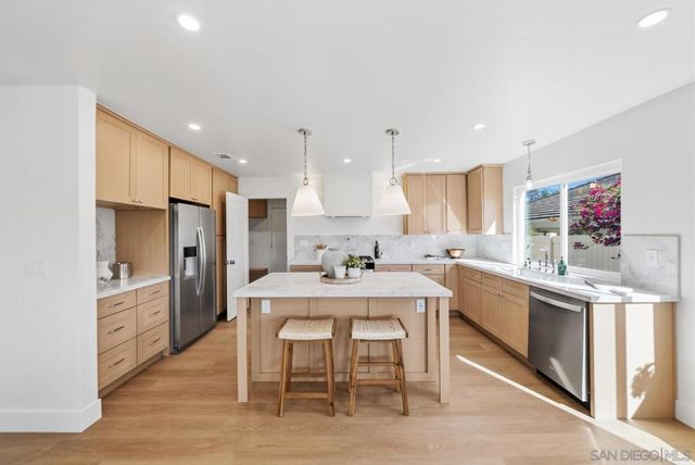 12624 Camino Emparrado, San Diego, CA 92128