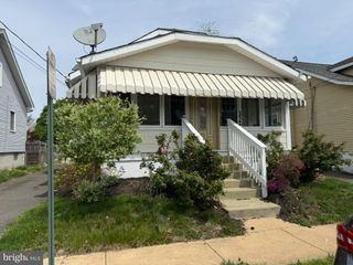 132 HOMECREST AVE, Trenton, NJ 08638