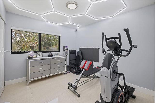 12535 SW 31st Ter, Miami, FL 33175