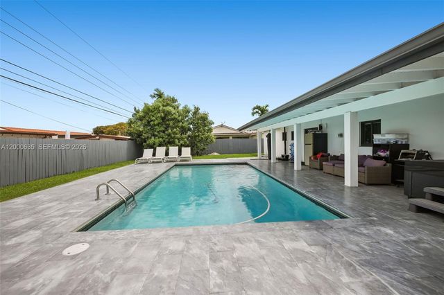 12535 SW 31st Ter, Miami, FL 33175