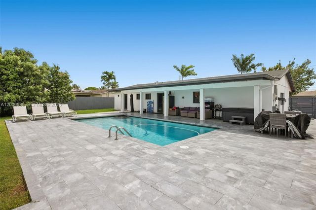 12535 SW 31st Ter, Miami, FL 33175