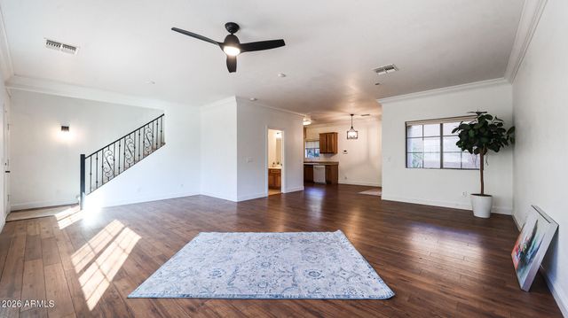 2826 E TRACY Lane 4, Phoenix, AZ 85032