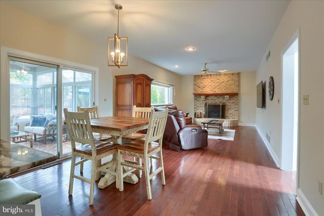 1014 S WATERFORD WAY, Mechanicsburg, PA 17050