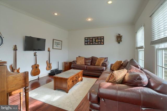 1014 S WATERFORD WAY, Mechanicsburg, PA 17050