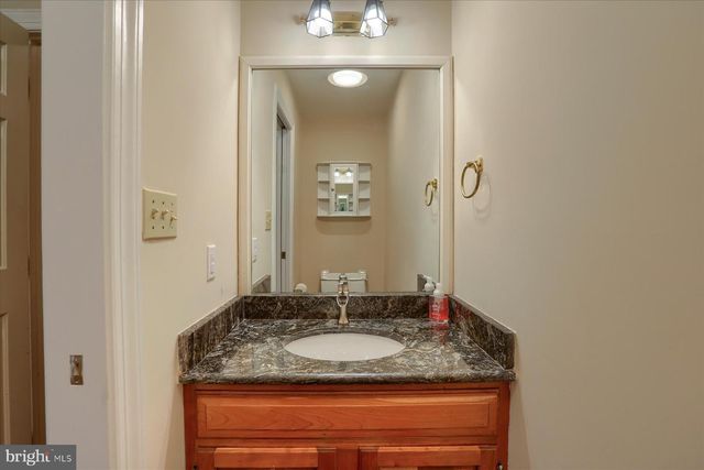 1014 S WATERFORD WAY, Mechanicsburg, PA 17050