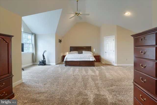 1014 S WATERFORD WAY, Mechanicsburg, PA 17050