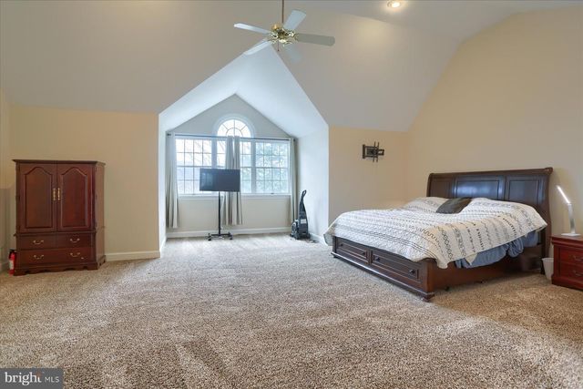 1014 S WATERFORD WAY, Mechanicsburg, PA 17050