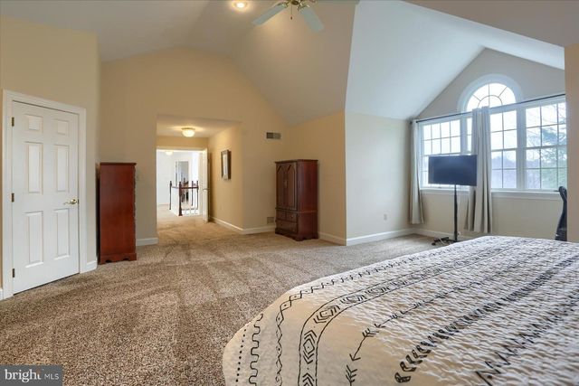 1014 S WATERFORD WAY, Mechanicsburg, PA 17050