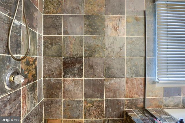 1014 S WATERFORD WAY, Mechanicsburg, PA 17050