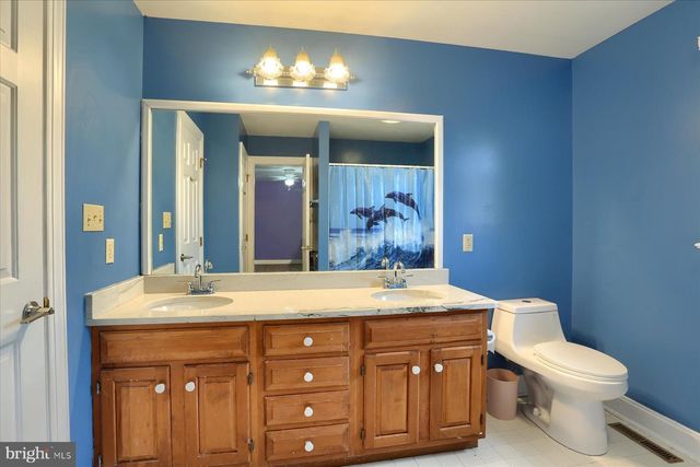 1014 S WATERFORD WAY, Mechanicsburg, PA 17050