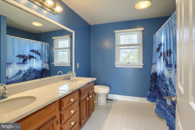 1014 S WATERFORD WAY, Mechanicsburg, PA 17050