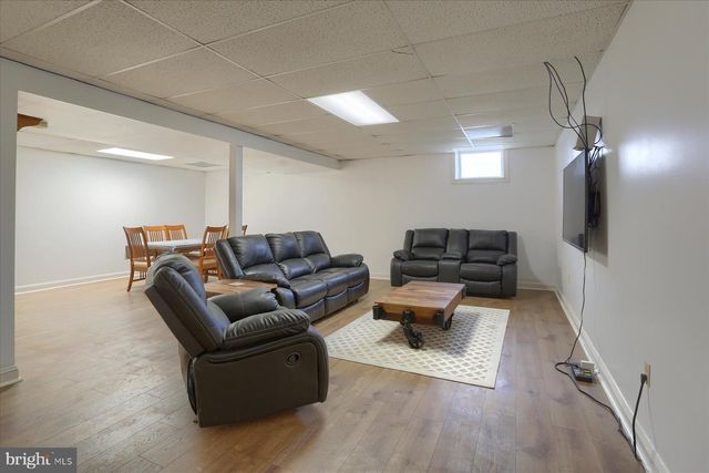 1014 S WATERFORD WAY, Mechanicsburg, PA 17050