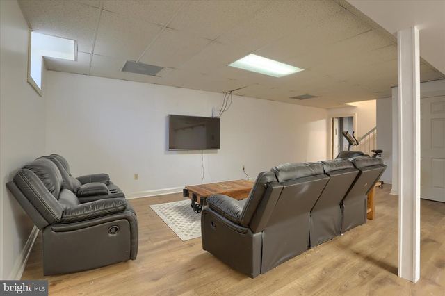 1014 S WATERFORD WAY, Mechanicsburg, PA 17050