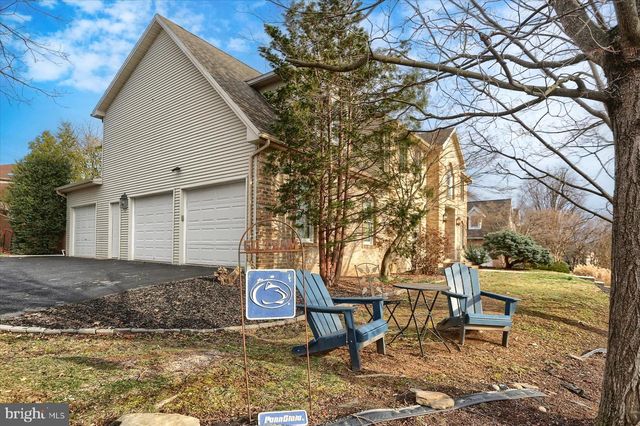 1014 S WATERFORD WAY, Mechanicsburg, PA 17050