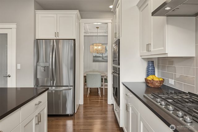 17333 NE 123rd Way, Redmond, WA 98052