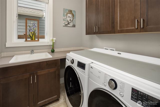 17333 NE 123rd Way, Redmond, WA 98052