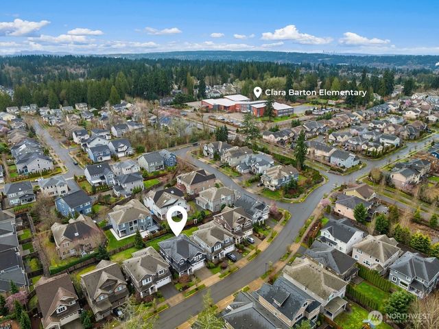 17333 NE 123rd Way, Redmond, WA 98052