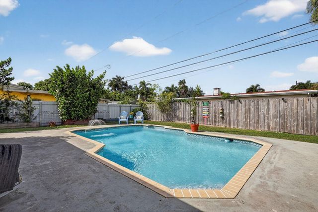 9471 Jamaica Drive, Cutler Bay, FL 33189