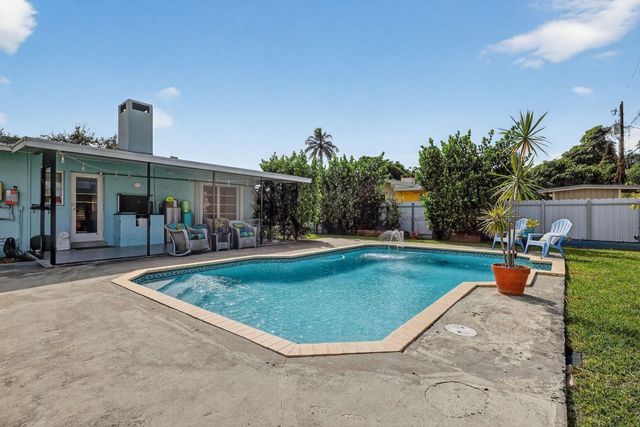 9471 Jamaica Drive, Cutler Bay, FL 33189