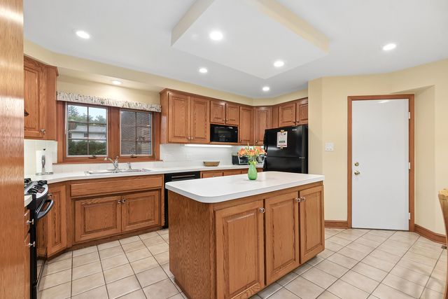 630 Perth Avenue, Flossmoor, IL 60422