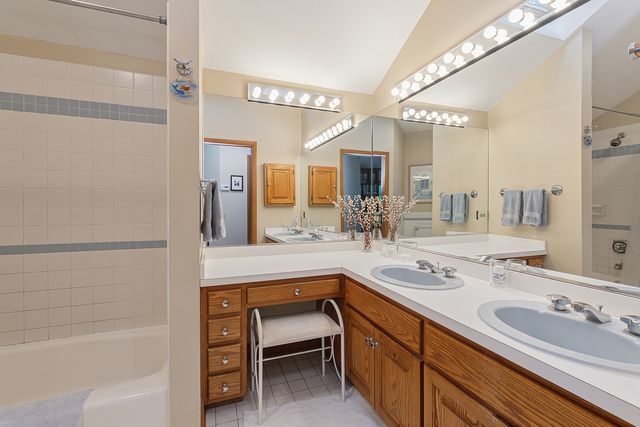 630 Perth Avenue, Flossmoor, IL 60422