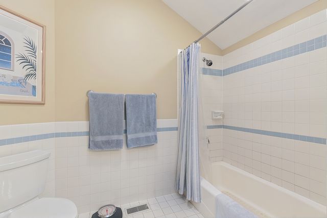 630 Perth Avenue, Flossmoor, IL 60422