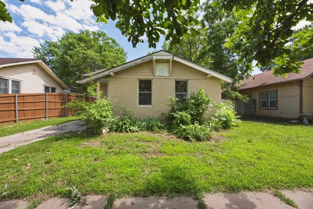 2719 W Douglas, Wichita, KS 67213