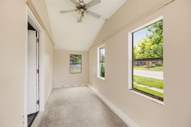 2719 W Douglas, Wichita, KS 67213
