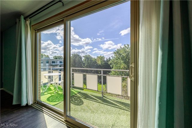 3400 Wooster Road 610, Rocky River, OH 44116