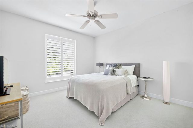 2229 Goshawk CT, Naples, FL 34105