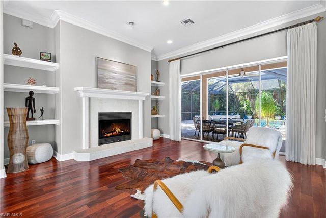 2229 Goshawk CT, Naples, FL 34105