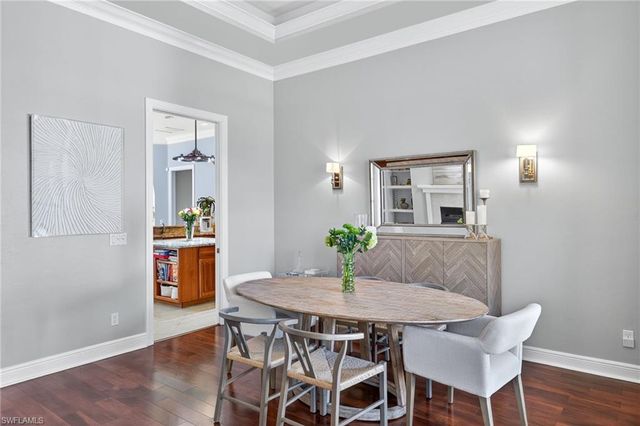 2229 Goshawk CT, Naples, FL 34105