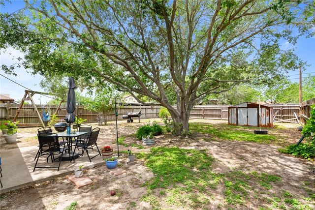 3001 Todd Circ, Ingleside, TX 78362