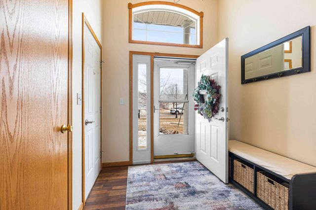 989 39th Avenue W, West Fargo, ND 58078